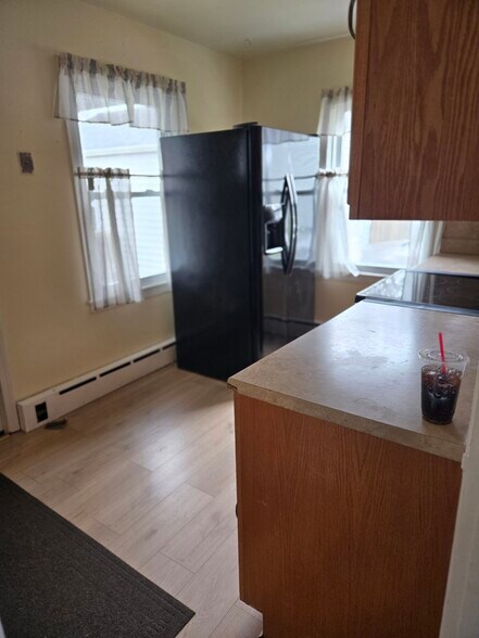 Building Photo - 912 Botham Ave