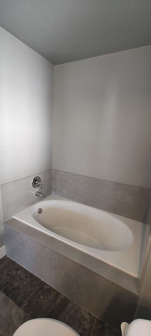 Building Photo - GORGEOUS Downtown Unit!!!