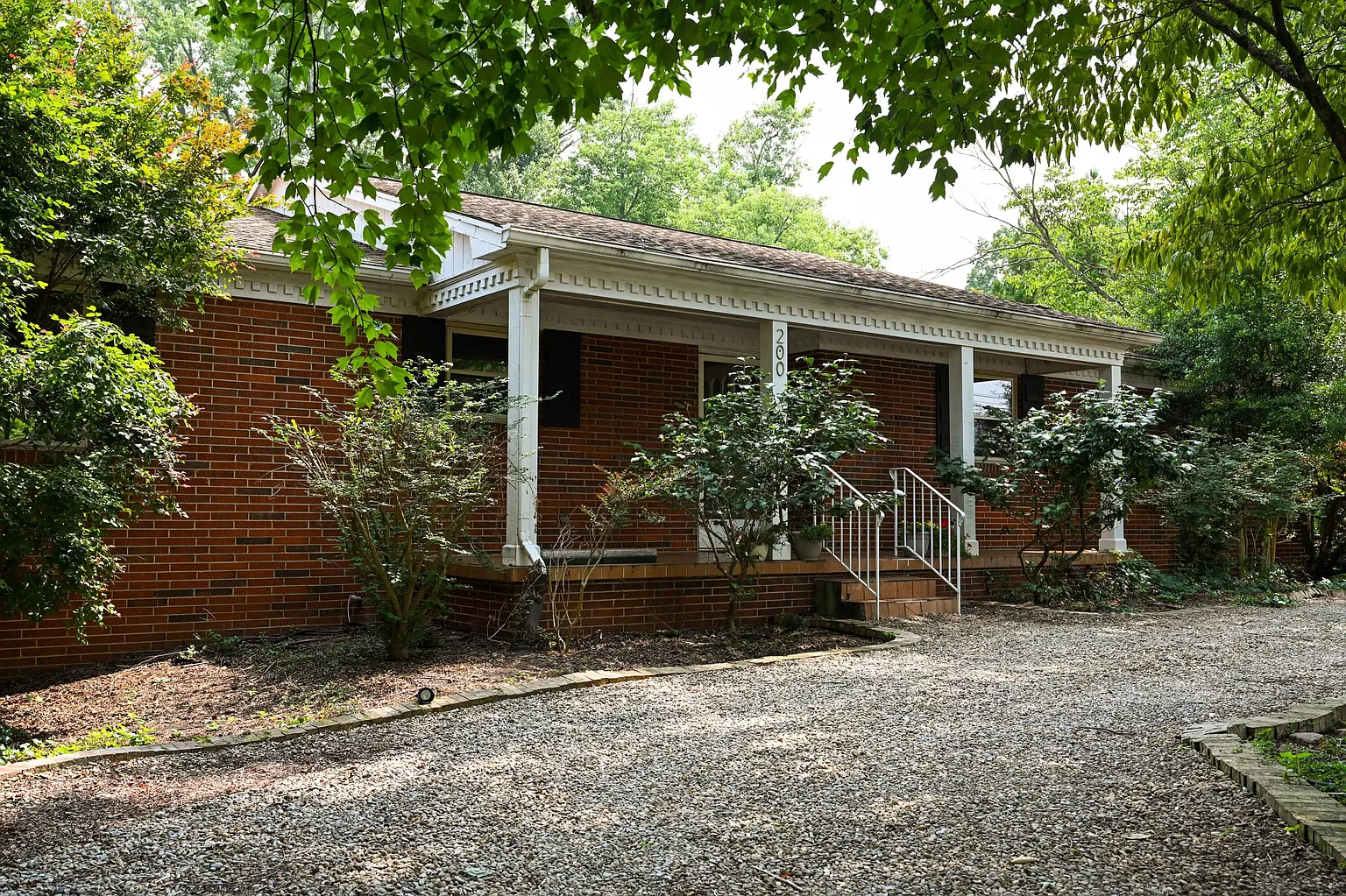 Front Porch - 200 Suburban Rd