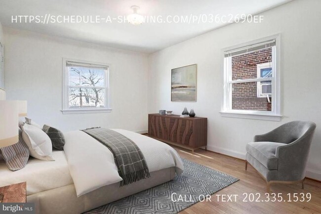 Building Photo - 1509 Channing St NE