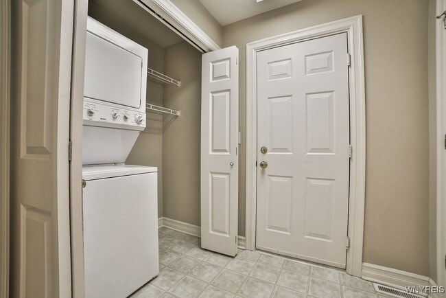 Building Photo - 480 Whitehaven Rd