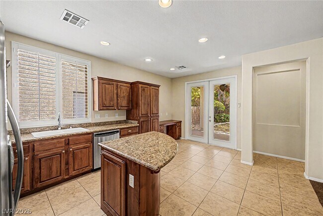Building Photo - 758 Rise Canyon Dr