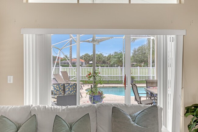 Building Photo - 6074 Las Colinas Cir