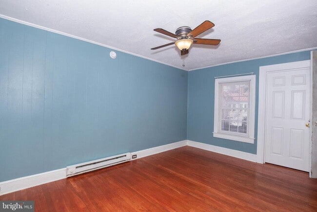 Building Photo - 106 S Maple Ave