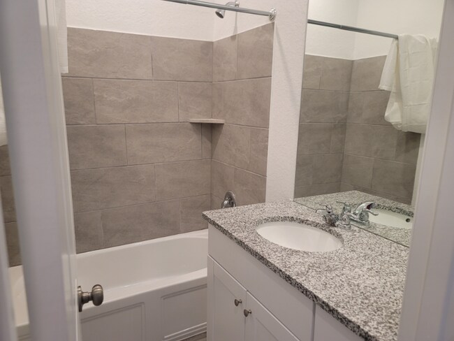 Building Photo - 221 Cordova Xing