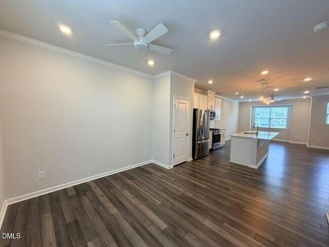 Building Photo - 451 Carolina Spgs Blvd