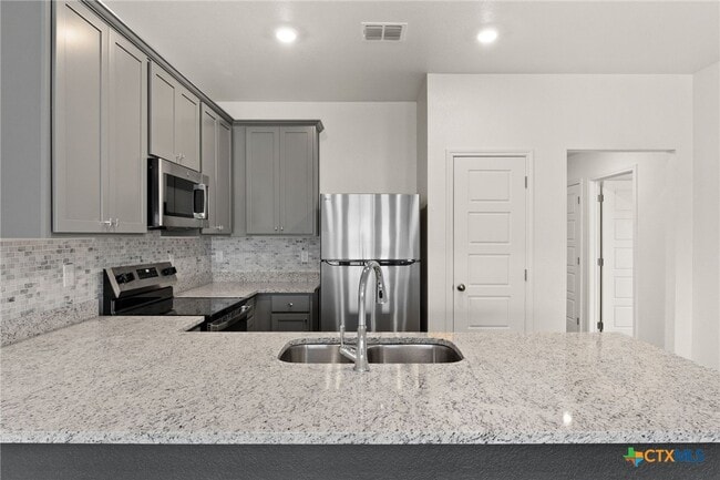 Building Photo - 1106 Lindsey Dr