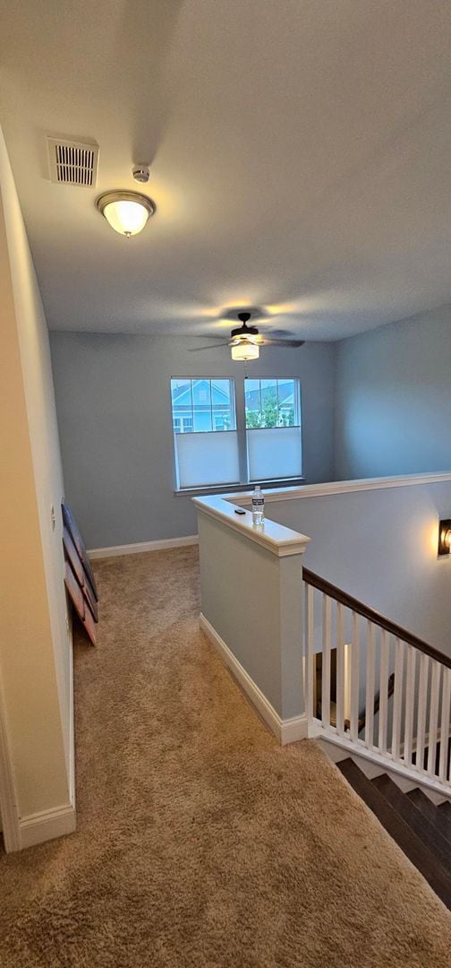 Building Photo - Bright & Beautiful Rental in Whitney Lake ...