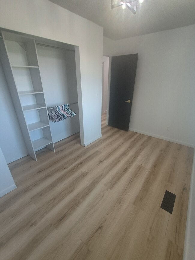 Building Photo - 2765 Bandera Dr