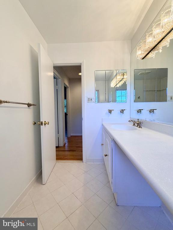 Building Photo - 9513 Stevebrook Rd