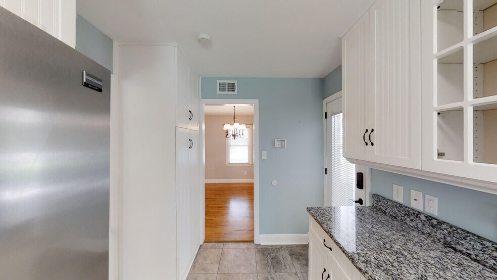 Building Photo - 1801 E 59th St