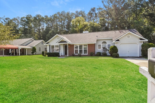 Building Photo - 631 Folkstone Rd