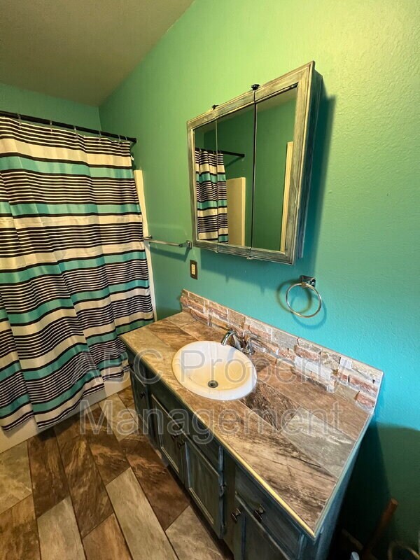 Building Photo - 15399 AR-12