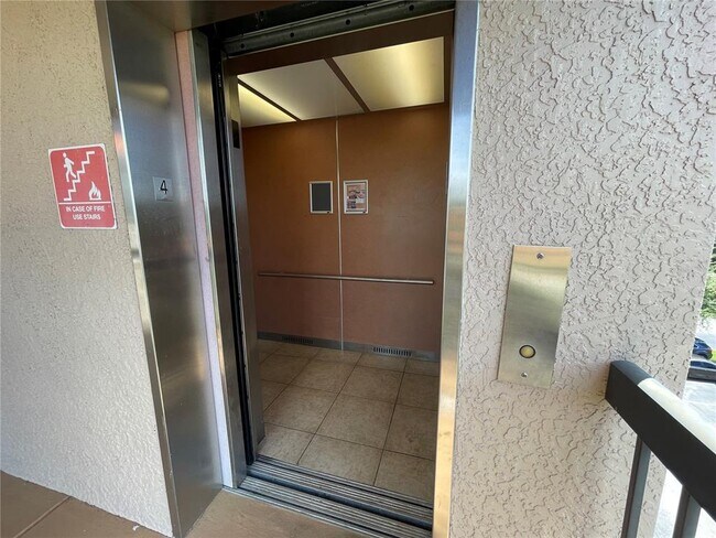 Building Photo - 1361 Tuscan Terrace