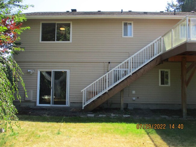 Building Photo - 4 Bedroom w/ Bonus room in Downtown Gig Ha...