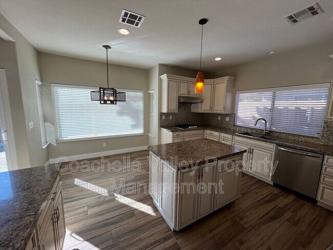 Building Photo - 77597 Carinda Ct