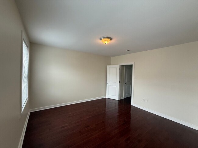 Building Photo - Charming Home in the Heart of Brewerytown