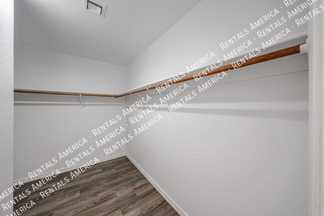 Building Photo - 9429 E Camino Del Santo