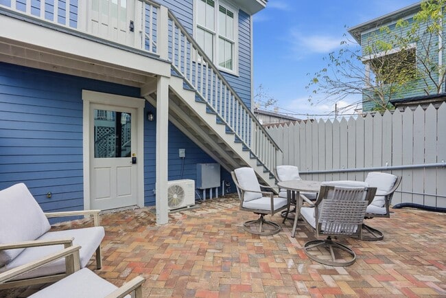 Building Photo - 309 Lorch St