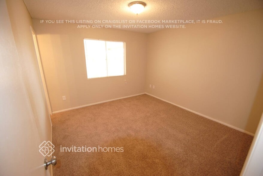 Building Photo - 514 E Westchester Dr