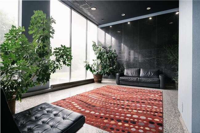 Building Photo - 215 Piedmont Ave NE