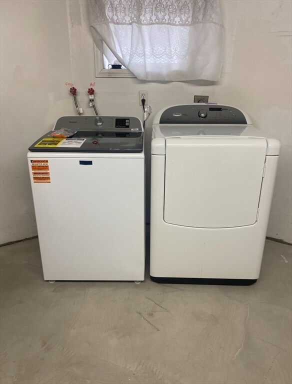 Building Photo - 58 Maple St