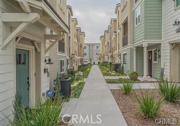 Building Photo - 831 Sunburst Wy
