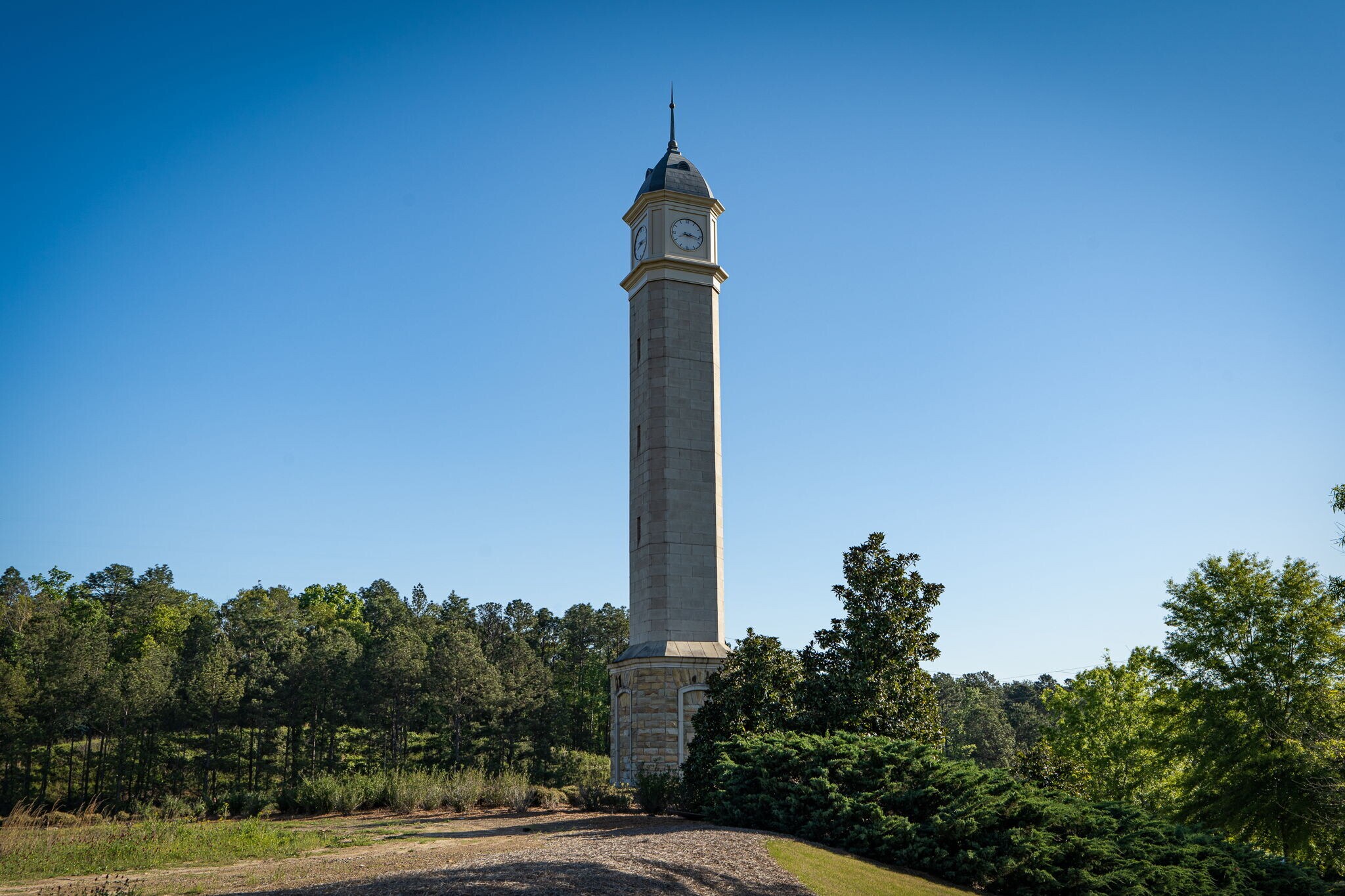 Building Photo - 2134 Springfield Dr