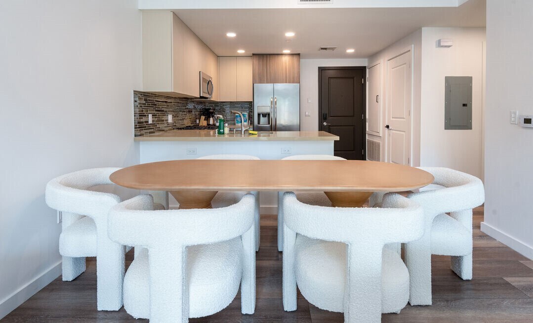 Building Photo - 1070 S Bedford St