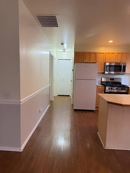 Building Photo - 3108 Orleans St