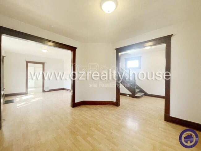 Building Photo - 1031 N Michigan St