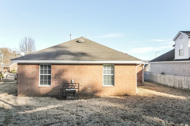 Building Photo - 4419 Kings Valley Cove W