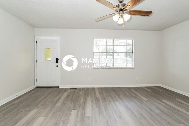 Building Photo - 3 Bedroom Pet-Friendly Home in SEYMOUR, TN...