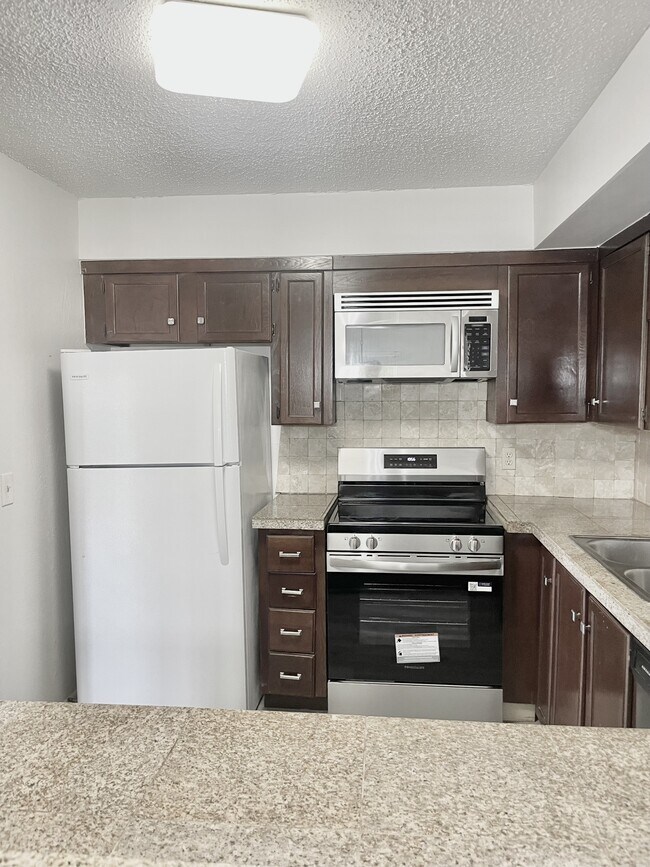 Building Photo - 12323 Cedar Springs Ln