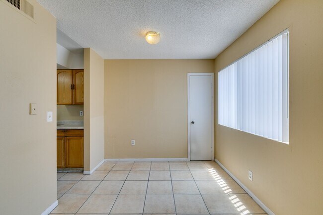 Building Photo - 3615 Kolendo Ct