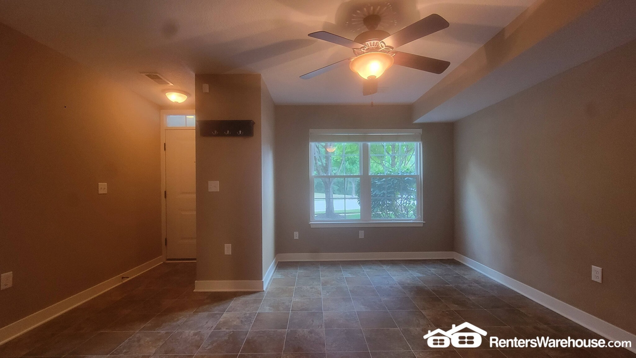 Building Photo - 3863 S Thompson St