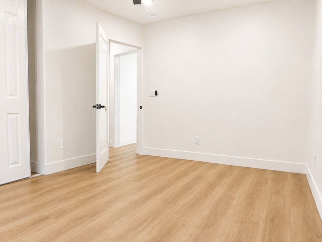 Building Photo - Modern Renovated Unit in Monterey Park