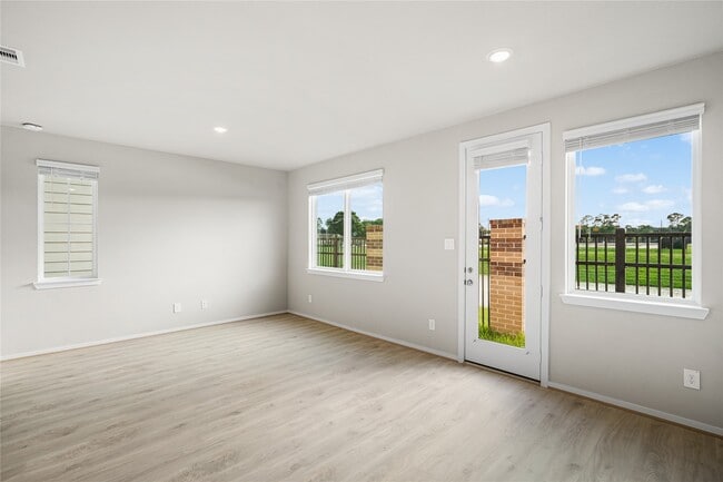 Building Photo - 3119 Quiet Sunset Dr