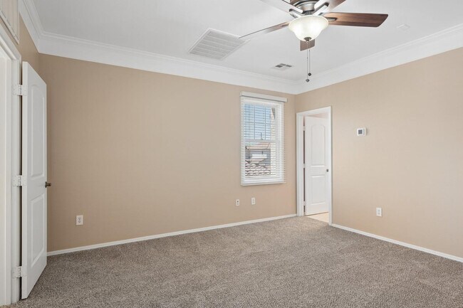 Building Photo - 1319 S Sabino Dr