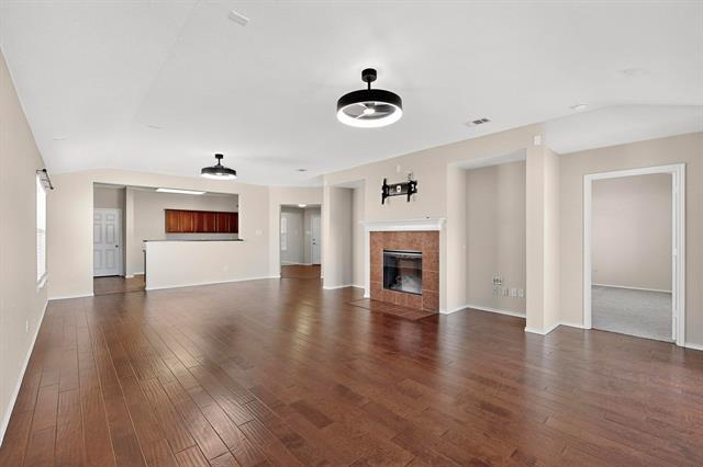 Building Photo - 5953 Snow Creek Dr