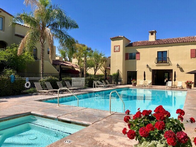 Building Photo - 233 Villorrio Dr E