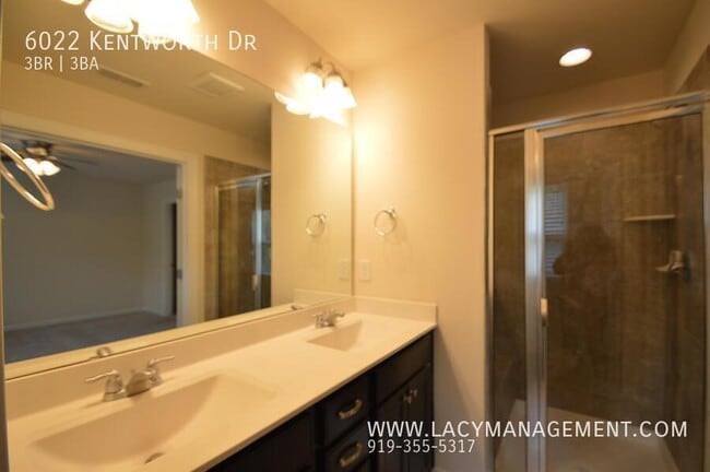 Building Photo - 6022 Kentworth Dr