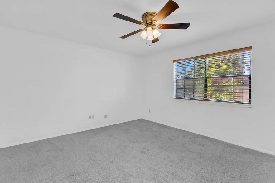 Building Photo - 2913 Pearl St