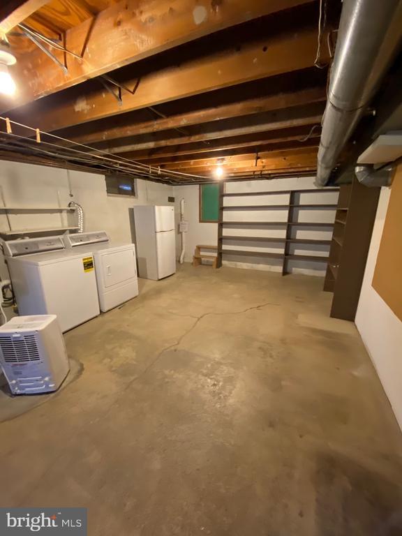 Building Photo - 45 Clay Slate Rd