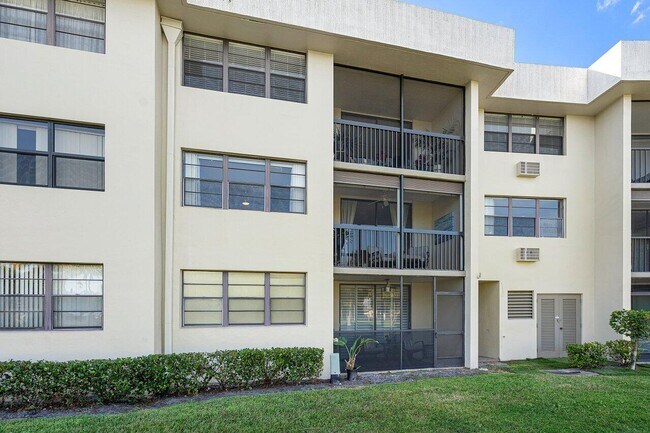 Building Photo - 2420 DC Country Club Boulevard