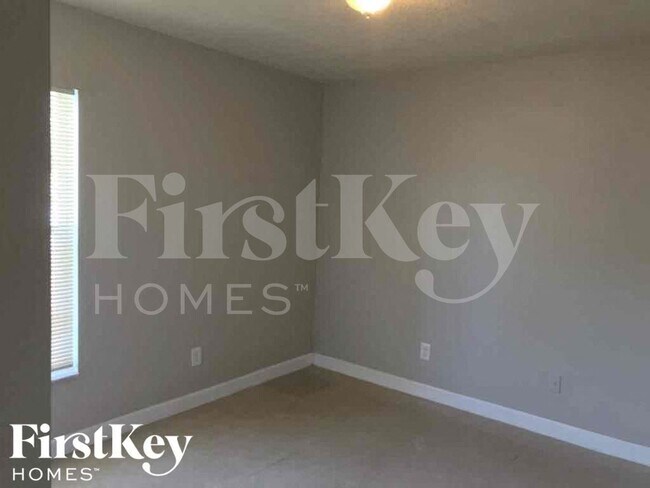 Building Photo - 17023 SW 149th Pl