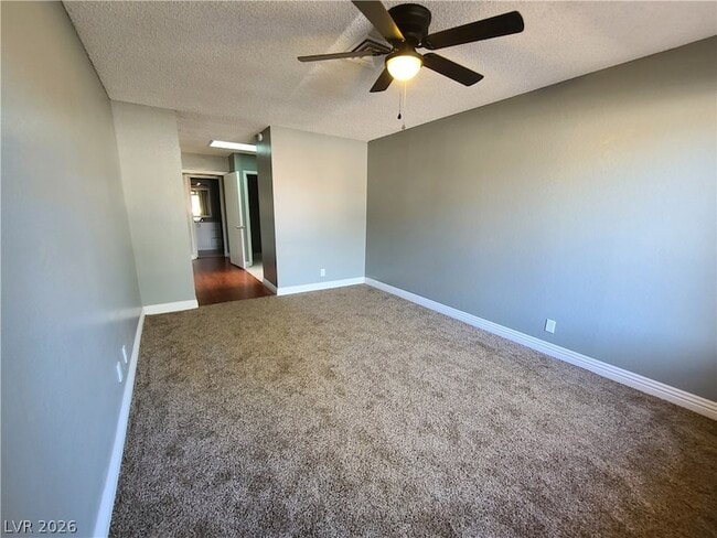Building Photo - 6751 Ledgewood Dr