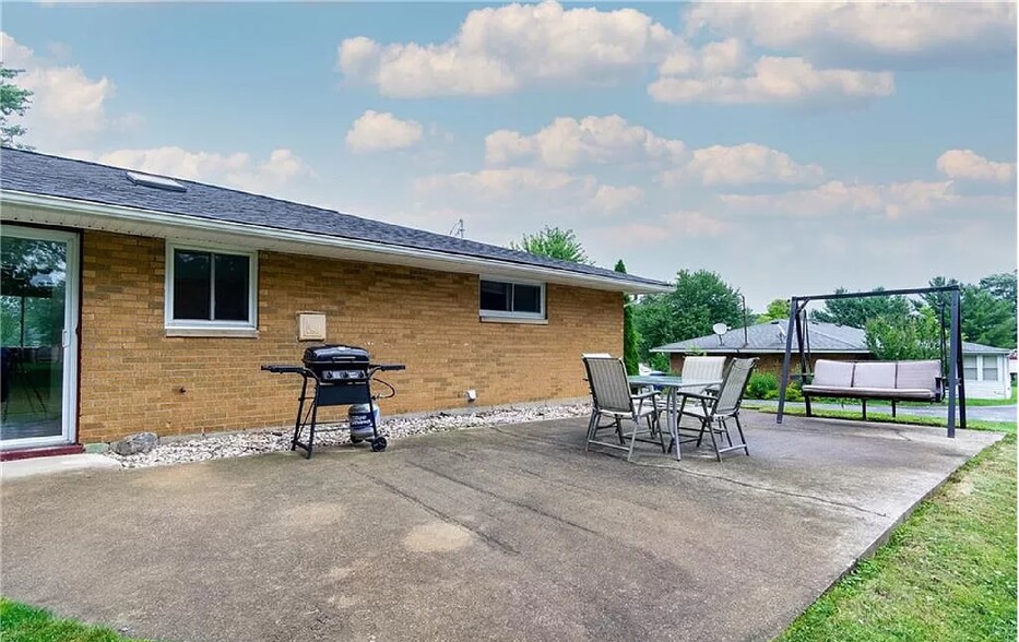 Patio - 1286 Laurel Dr