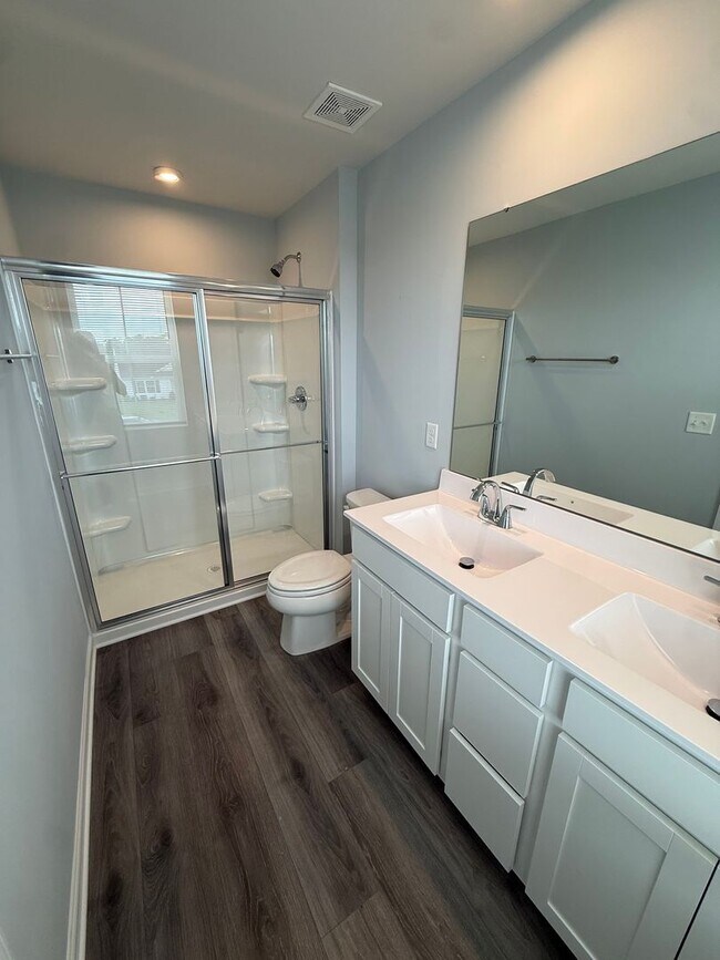 Building Photo - Like-New 4BR Home in Christiana | Open Floor Plan + Large Backyard!