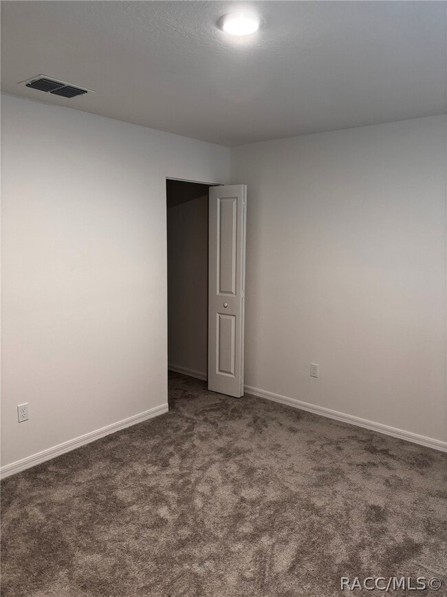 Building Photo - 2845 W Gardenia Dr